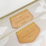 Louis Vuitton By The Pool Multi Pochette Accessoires M57634 Shoulder Bag - Image 6