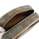 Louis Vuitton Monogram Blois M51221 Shoulder Bag - Image 8