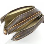 Louis Vuitton Monogram Reporter 28cm M45254 Shoulder Bag - Image 6