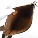 Louis Vuitton Monogram Pochette Bosphore M40044 Shoulder Bag - Image 7