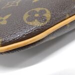 Louis Vuitton Monogram Pochette Bosphore M40044 Shoulder Bag - Image 3