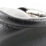 Louis Vuitton Taïga Alexei M32472 Shoulder Bag - Image 3