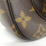 Louis Vuitton Monogram Passy M45592 Shoulder Bag - Image 5