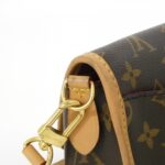 Louis Vuitton Monogram Diane PM M46049 Shoulder Bag - Image 7