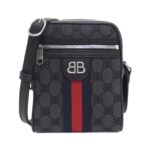 Balenciaga_Hacker_Shoulder_Zip_Bag_680129_2103X_Shoulder_Bag_1