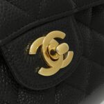 Chanel_1112_Shoulder_Bag_4