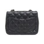 Chanel_35200_Shoulder_Bag_2