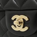 Chanel_35200_Shoulder_Bag_4