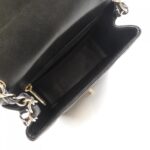 Chanel_35200_Shoulder_Bag_7