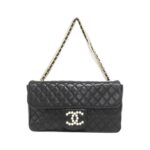 Chanel_39011_Shoulder_Bag_1