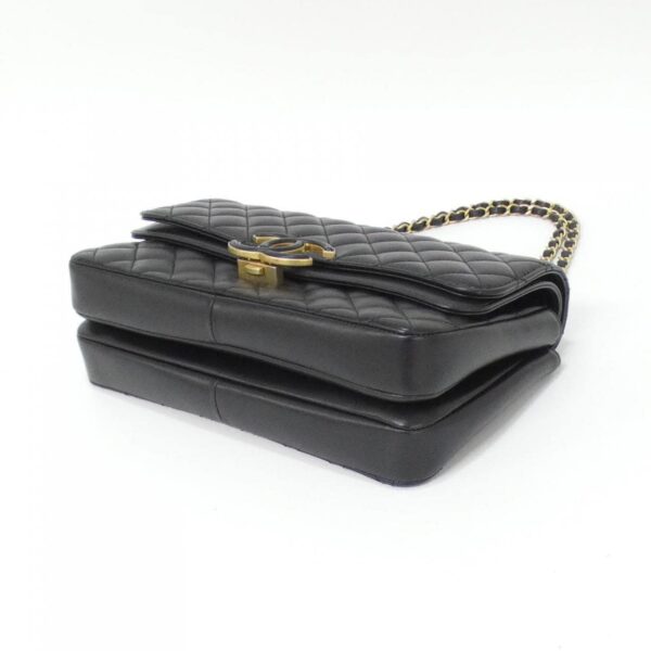 Chanel_57276_Shoulder_Bag_3