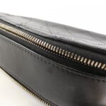 Chanel_57574_Shoulder_Bag_4