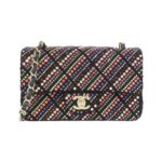 Chanel_69900_Shoulder_Bag_1