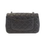 Chanel_69900_Shoulder_Bag_2
