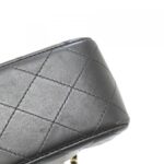 Chanel_69900_Shoulder_Bag_3