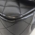 Chanel_69900_Shoulder_Bag_3