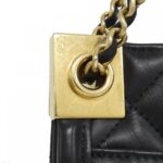 Chanel_90672_Shoulder_Bag_6