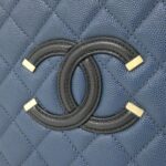 Chanel_93343_Shoulder_Bag_4