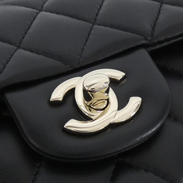 Chanel_AS2431_Bag_4