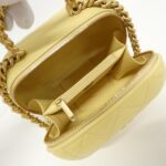 Chanel_AS3066_Bag_9