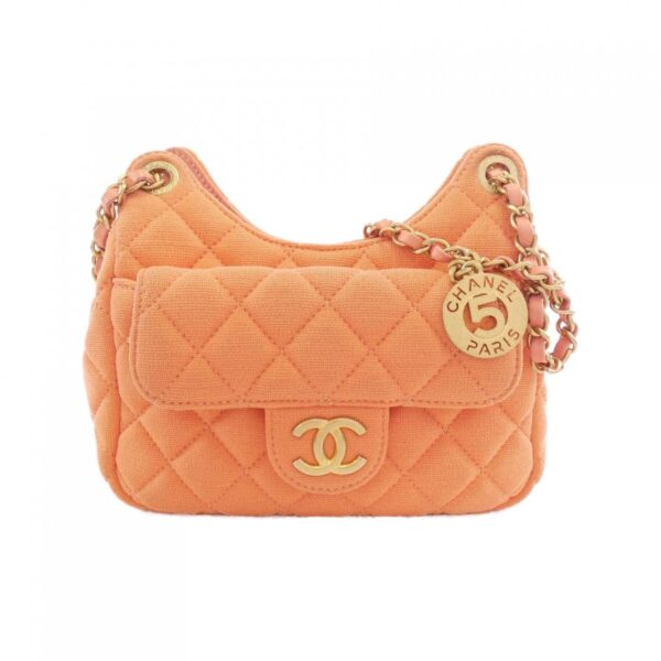 Chanel_AS3710_Shoulder_Bag_1