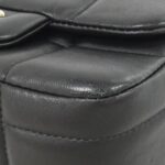 Chanel_AS3744_Shoulder_Bag_3