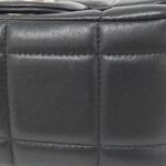 Chanel_AS3744_Shoulder_Bag_4