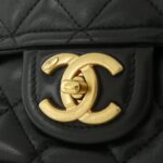 Chanel_AS4723_Shoulder_Bag_4
