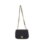Chanel_AS4868_Shoulder_Bag_1