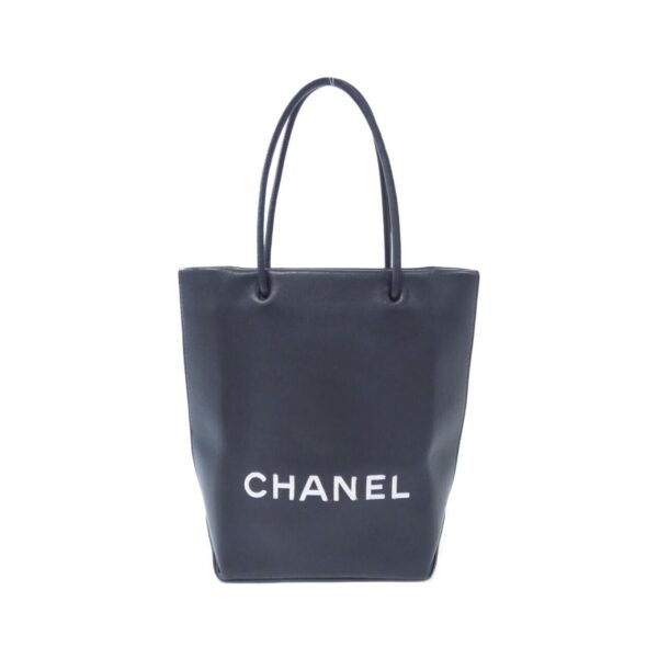 Chanel_Essential_Line_46880_Bag_1