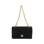 Chanel_Shoulder_Bag_1