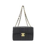 Chanel_Shoulder_Bag_1