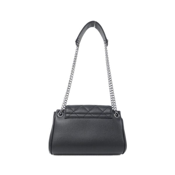 Chanel_Shoulder_Bag_2