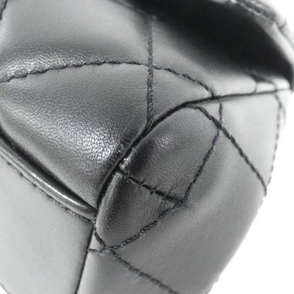 Chanel_Shoulder_Bag_3