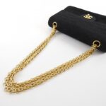 Chanel_Shoulder_Bag_4