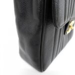 Chanel_Shoulder_Bag_4