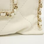Chanel_Shoulder_Bag_5