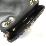Chanel_Shoulder_Bag_6
