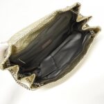 Chanel_Shoulder_Bag_8