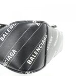 Gucci_443497_UK5AT_Shoulder_Bag_4