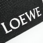 Loewe_Font_Tote_Medium_A685B61X05_Bag_4
