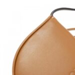 Loewe_Heel_Pouch_Small_109_54_T14_Shoulder_Bag_3