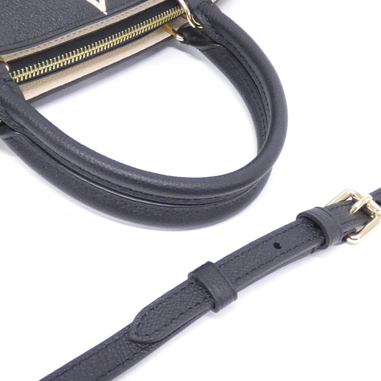 Louis_Vuitton_Bicolor_Monogram_Empreinte_Grand_Palais_MM_M45842_Bag_5