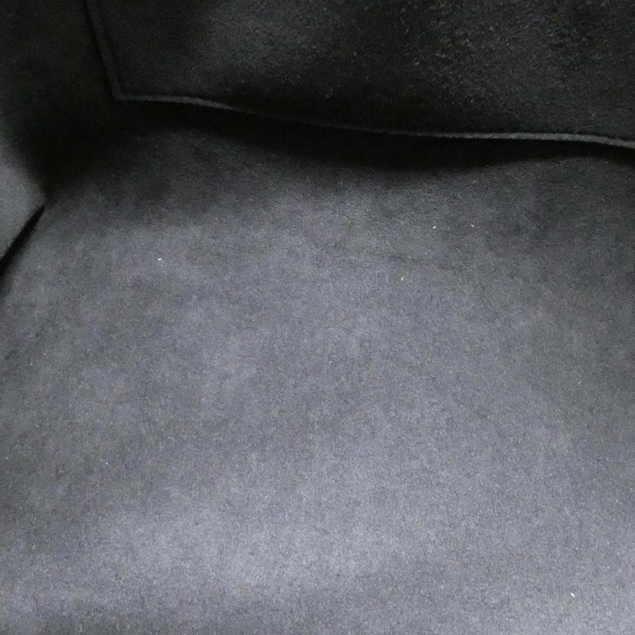 Louis_Vuitton_Bicolor_Monogram_Empreinte_Grand_Palais_MM_M45842_Bag_7