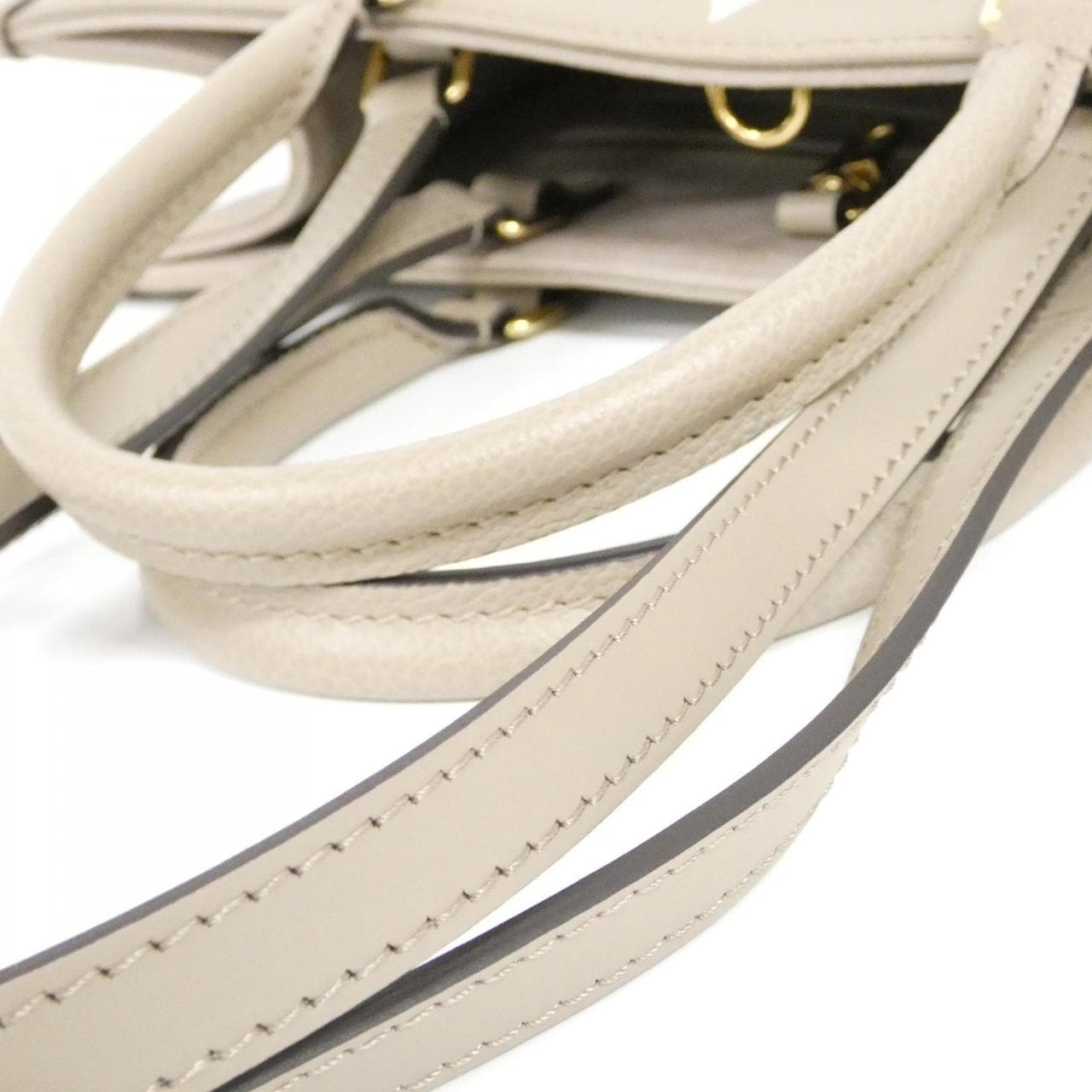 Louis_Vuitton_Bicolor_Monogram_Empreinte_OnTheGo_MM_M45494_Bag_3