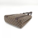 Louis_Vuitton_Damier_Beaubourg_N52006_Bag_3
