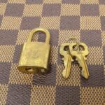 Louis_Vuitton_Damier_Chelsea_N51119_Shoulder_Bag_5