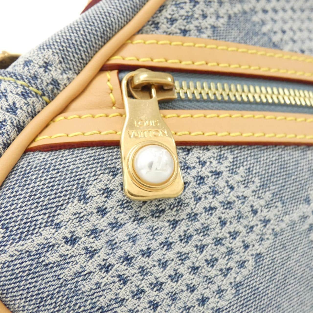 Louis_Vuitton_Damier_Denim_3D_Chess_Messenger_N40706_Shoulder_Bag_4