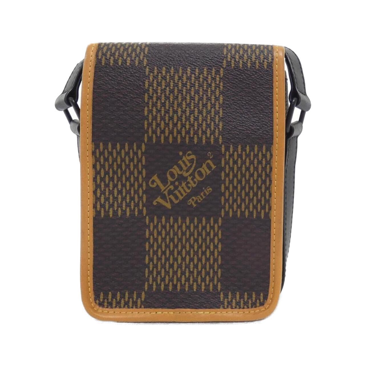 Louis_Vuitton_Damier_Giant_LV_Squared_Amazon_Messenger_N40357_Shoulder_Bag_2