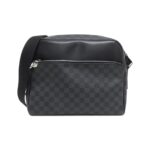 Louis_Vuitton_Damier_Graphite_Dayton_MM_N41409_Shoulder_Bag_1
